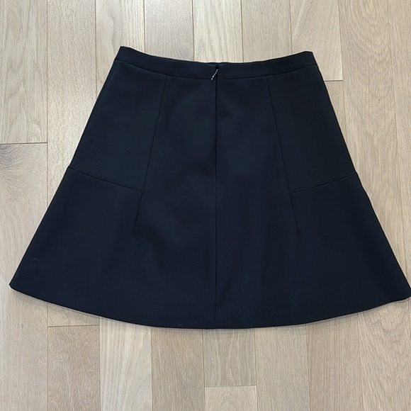 J Crew Mini Skirt. Size 00. Black. - Picture 2 of 7